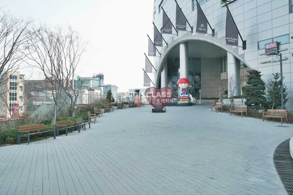 서울 성동구 행당동 103동 서울숲더샵 39평 매매 I 서울숲 한강 조망 I 올수리 매매 매물번호 10097 사진 3