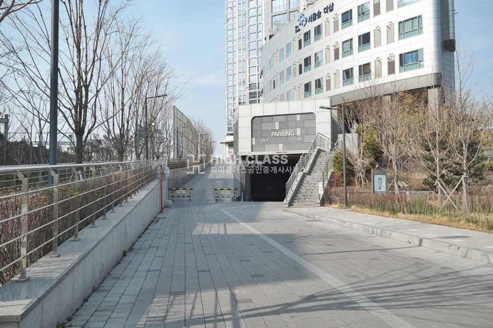 서울 성동구 행당동 103동 서울숲더샵 39평 매매 I 서울숲 한강 조망 I 올수리 매매 매물번호 10097 사진 9