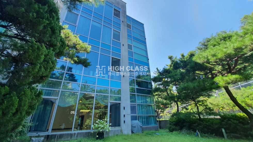 서울 강남구 논현동 논현동 리츠하우스 | 학동공원 인근 대형 고급빌라 I 단독정원 I 빠른입주가능 월세 매물번호 10089 사진 5