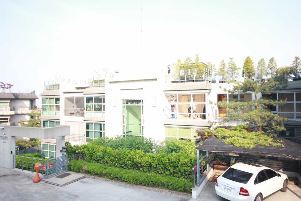 서울 강남구 논현동 논현동 도산 포도더블랙 하이엔드 도산공원 근접 로얄층 빠른입주가능 월세 매물번호 10081 사진 2