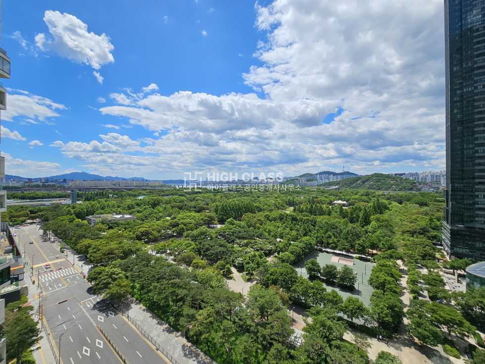 서울 성동구 성수동1가 685-700 A동 아크로서울포레스트 77평 월세 월세 매물번호 10132 사진 20