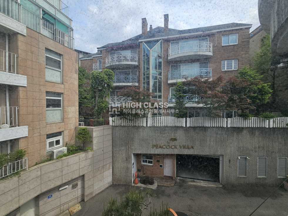 서울 용산구 한남동 1-257 (다이아몬드프라자) 1동 한남동 유엔빌리지 이국적인 인테리어의 복층 빌라 월세 렌트가능 월세 매물번호 10136 사진 33