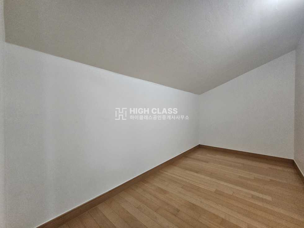 서울 용산구 한남동 1-257 (다이아몬드프라자) 1동 한남동 유엔빌리지 이국적인 인테리어의 복층 빌라 월세 렌트가능 월세 매물번호 10136 사진 48